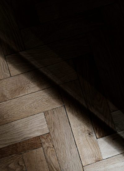 lasse-moller-tcKgL65kWGQ-unsplash